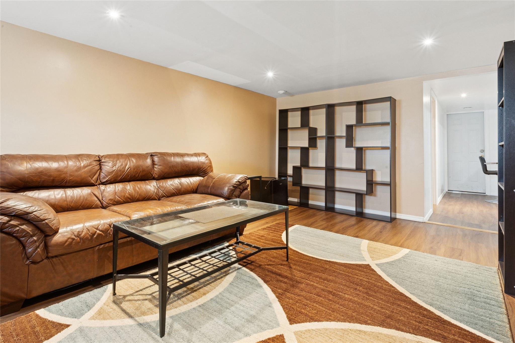 1663 John Street, Merrick, New York image 18