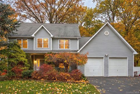 Apartment For Sale - 9 Exeter Circle<br/> Beacon, NY 12508