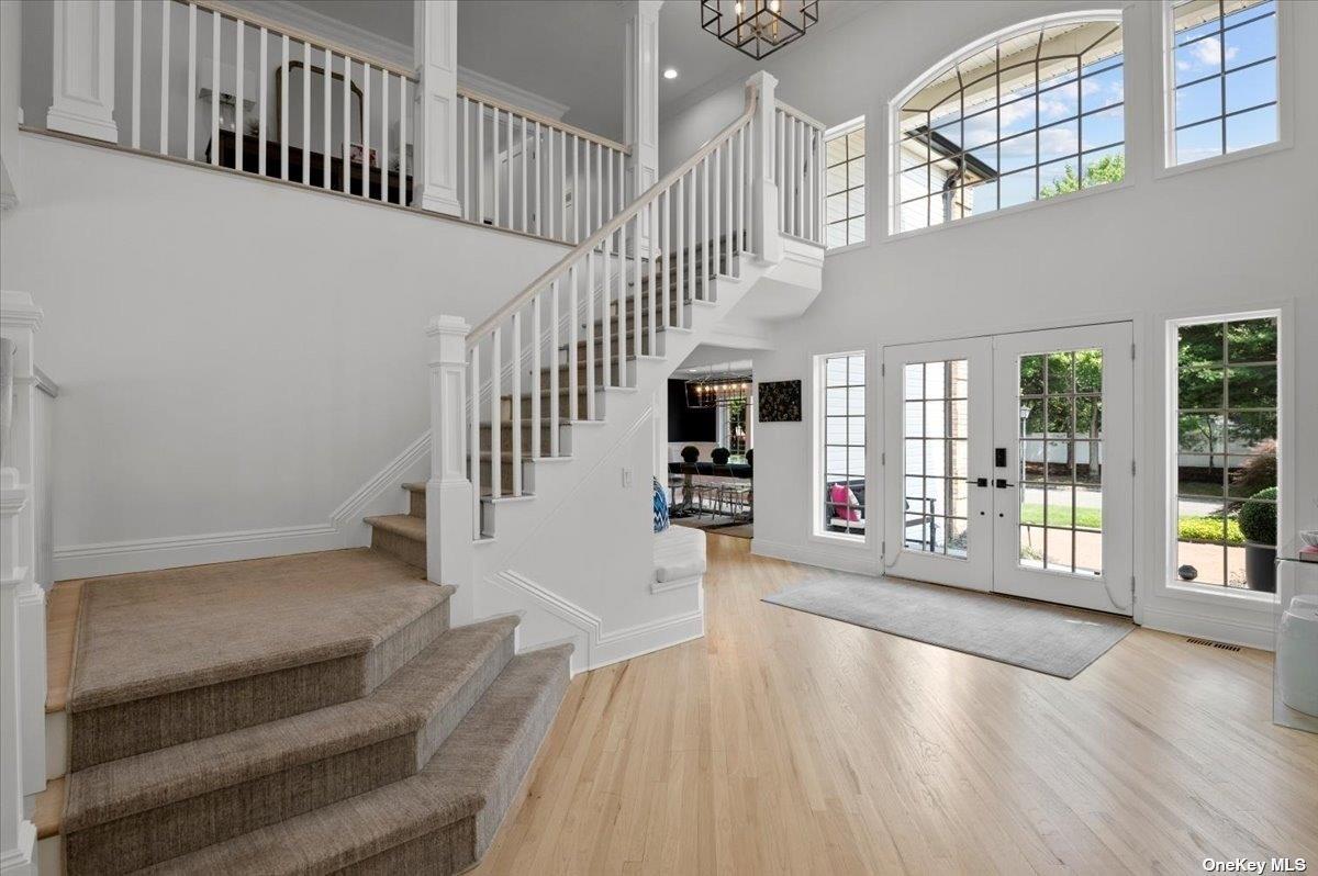 5 Landing Court, Dix Hills, New York image 2