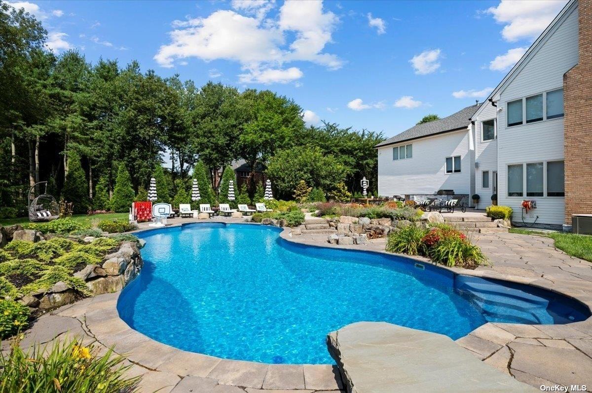 5 Landing Court, Dix Hills, New York image 33