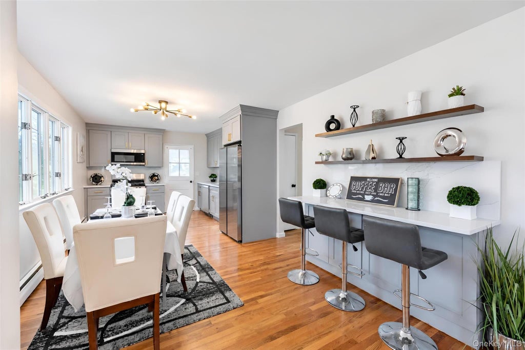 Photo of 1712 Trinity Street, West Babylon, NY 11704 (MLS # 1068394)