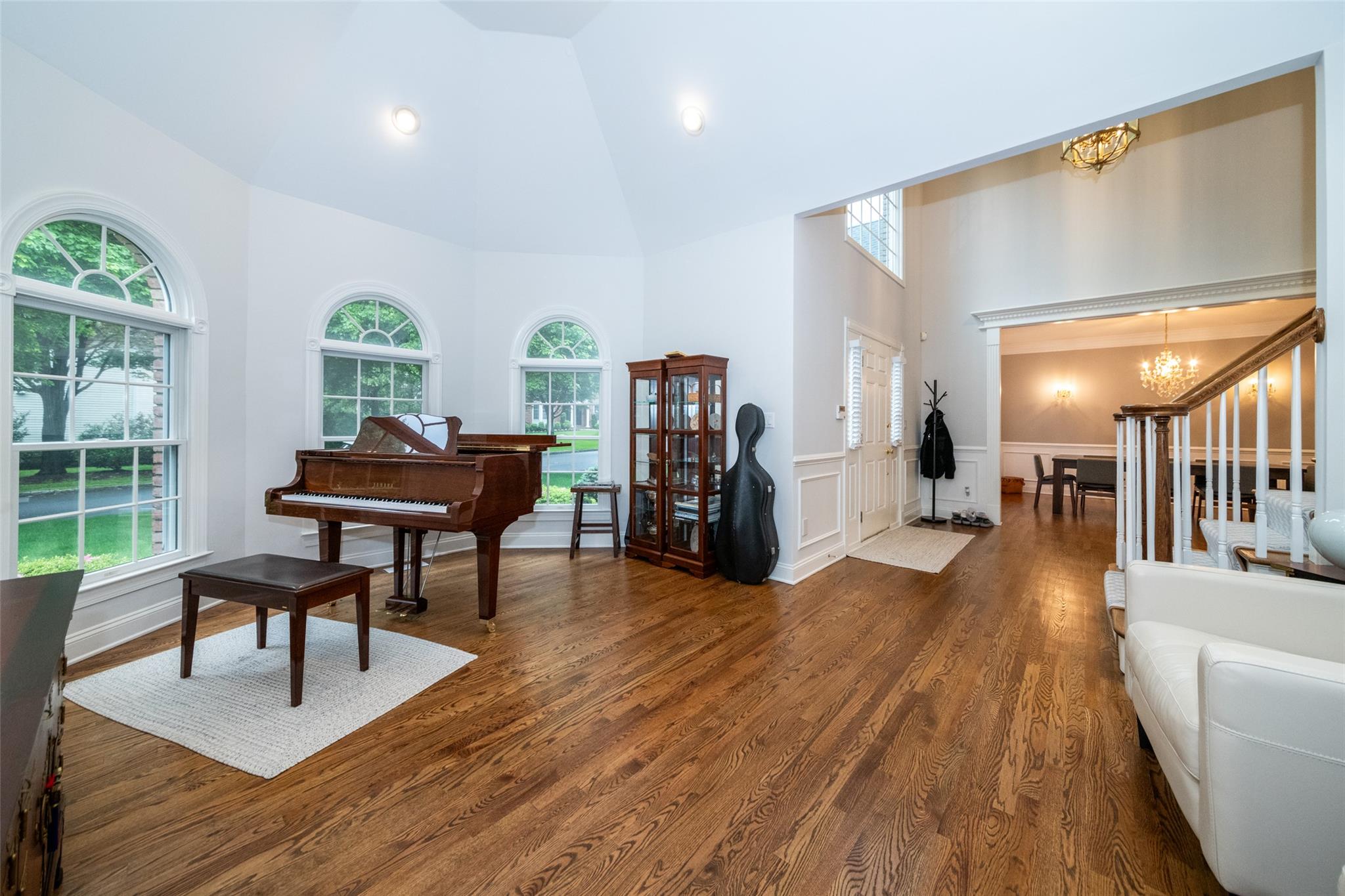 11 Pebble Beach Lane, White Plains, New York image 5