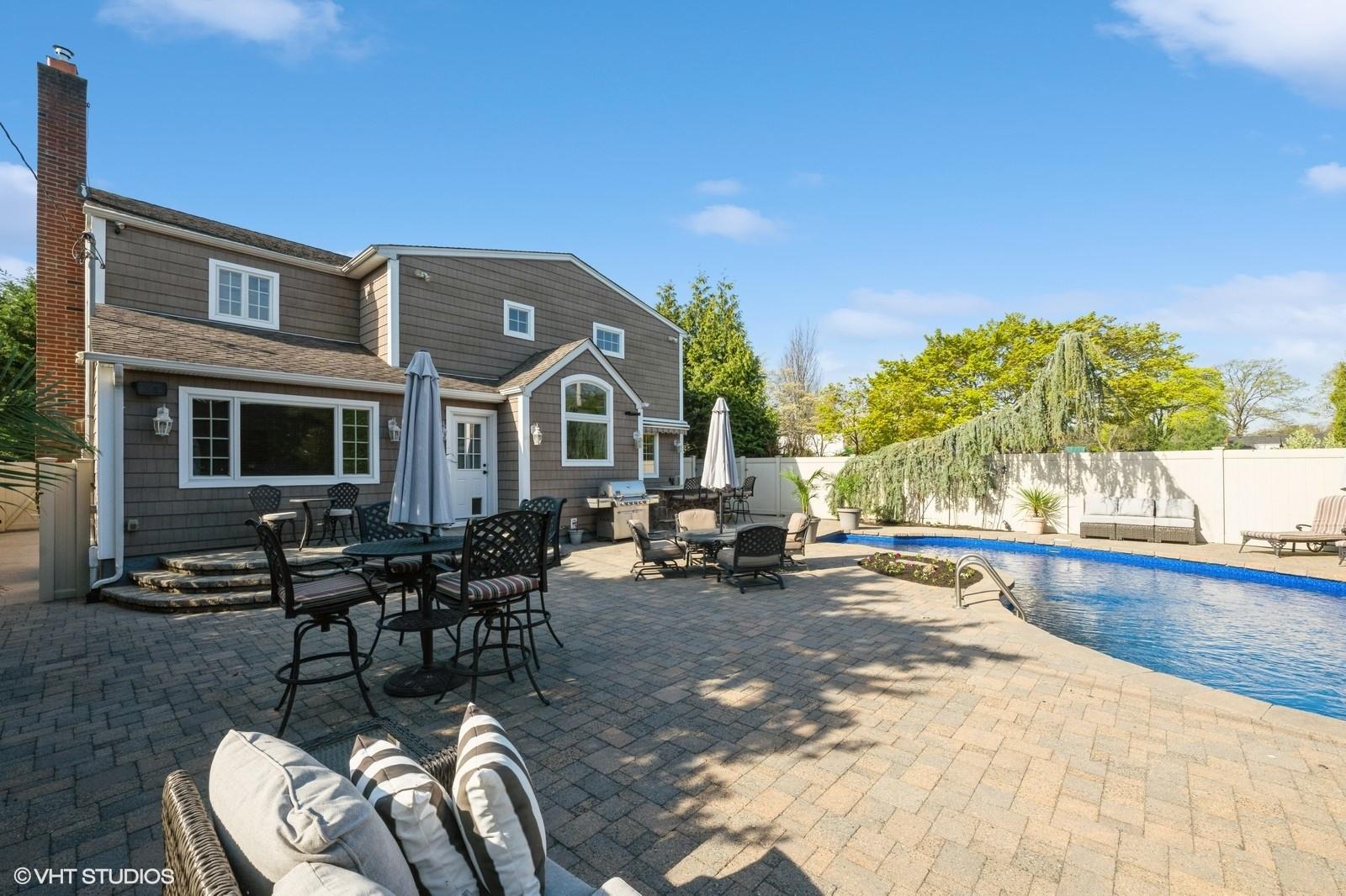 3543 Lufberry Avenue, Wantagh, New York image 36