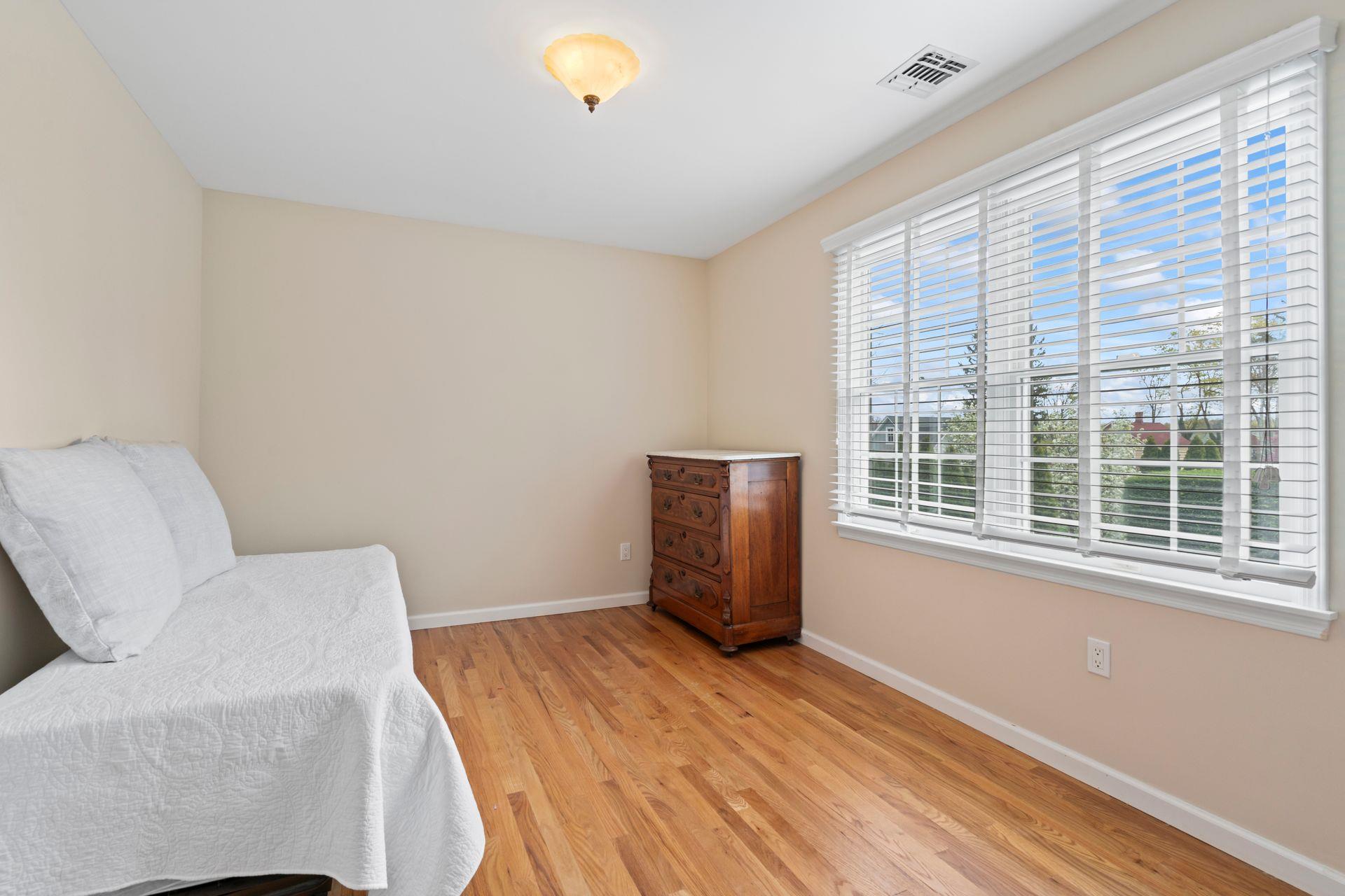 40 Sterling Court, Huntington, New York image 19