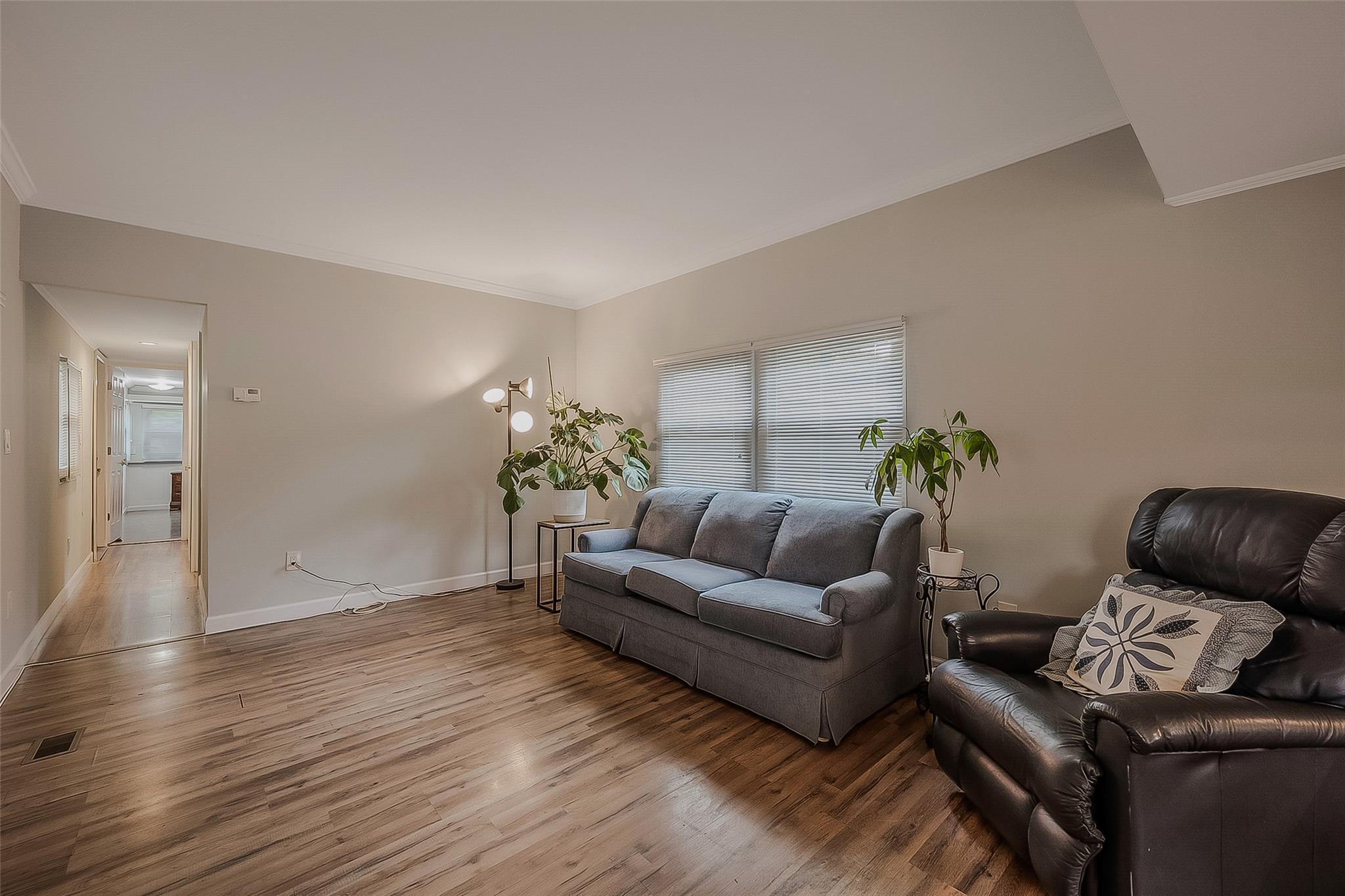 658-F7 Sound Avenue Avenue, Calverton, New York image 9