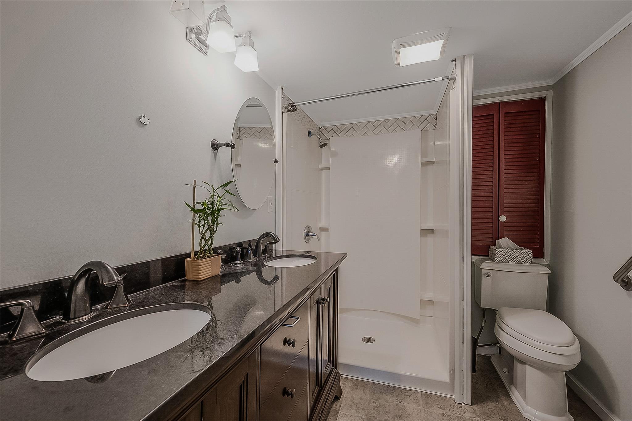 658-F7 Sound Avenue Avenue, Calverton, New York image 12