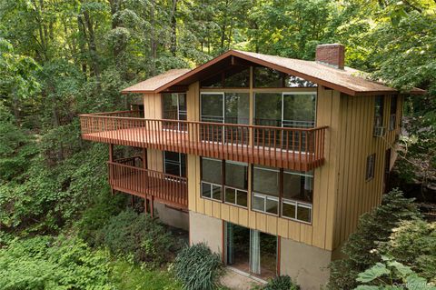 Photo for 905 Route 9W S, Nyack, NY 10960 (MLS # 902915)