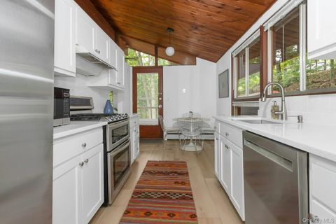 Tiny photo for 905 Route 9W S, Nyack, NY 10960 (MLS # 902915)