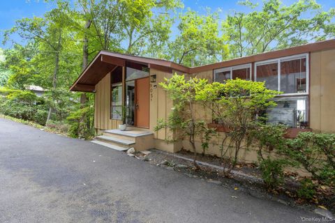 Tiny photo for 905 Route 9W S, Nyack, NY 10960 (MLS # 902915)