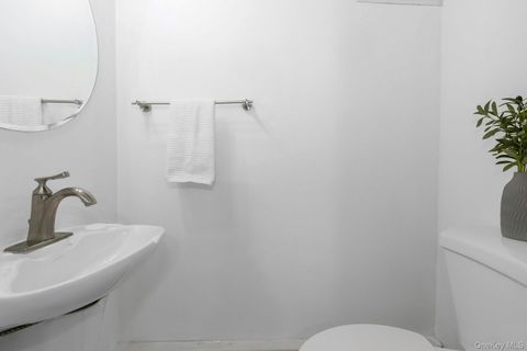 Tiny photo for 905 Route 9W S, Nyack, NY 10960 (MLS # 902915)