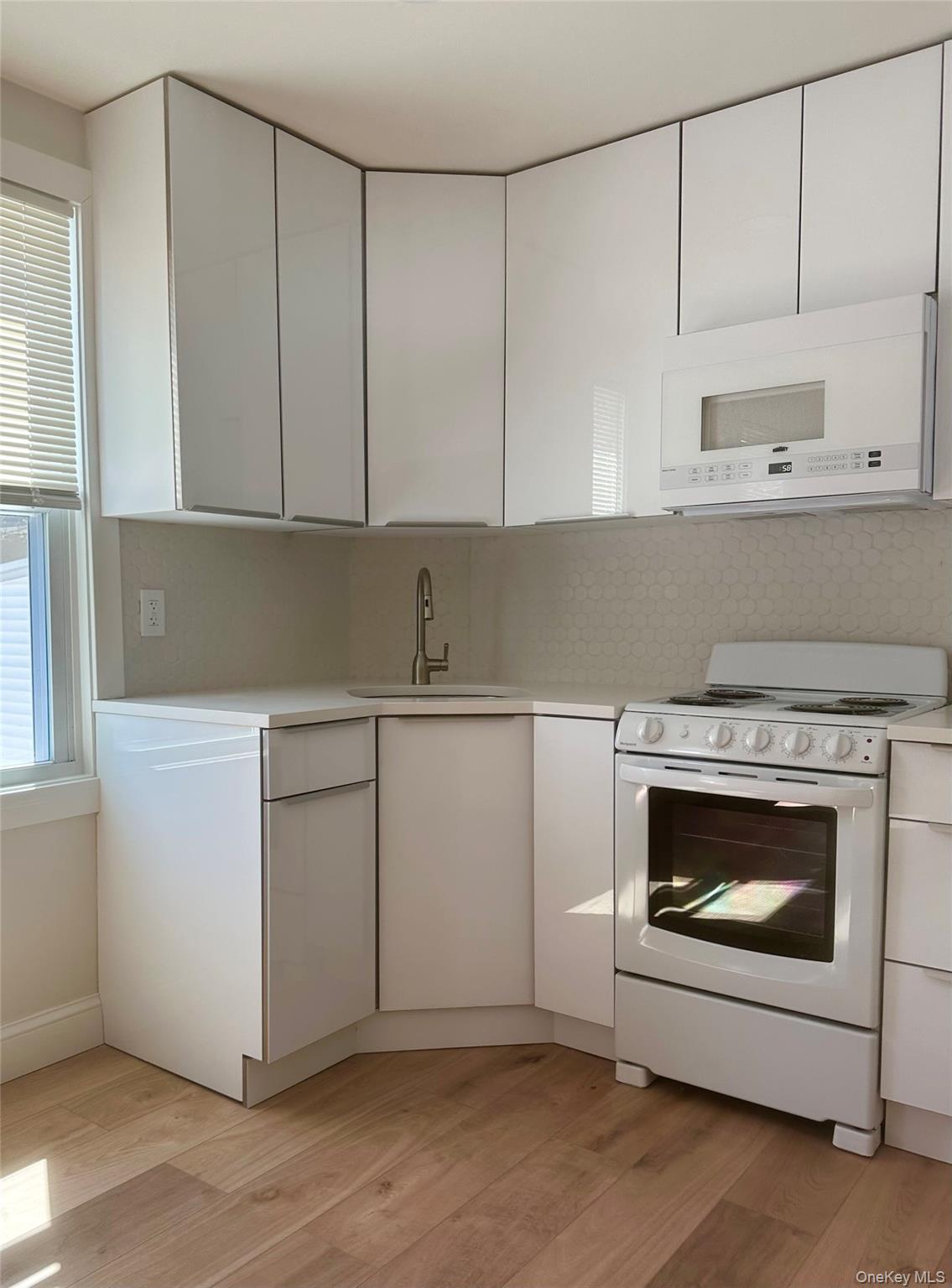 85 Lake Street 2nd Floor, Rear Unit