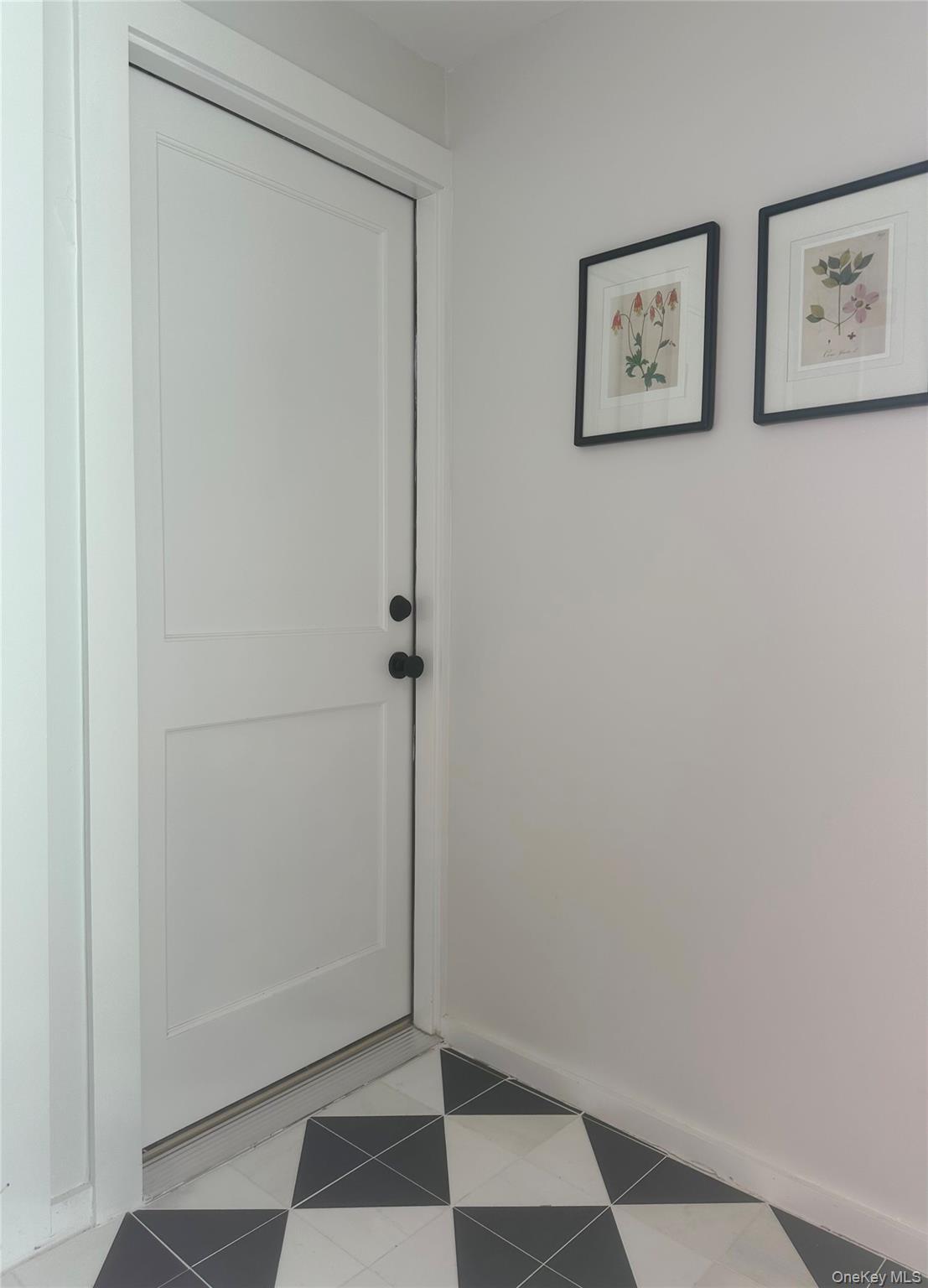 85 Lake Street 2nd Floor, Rear Unit