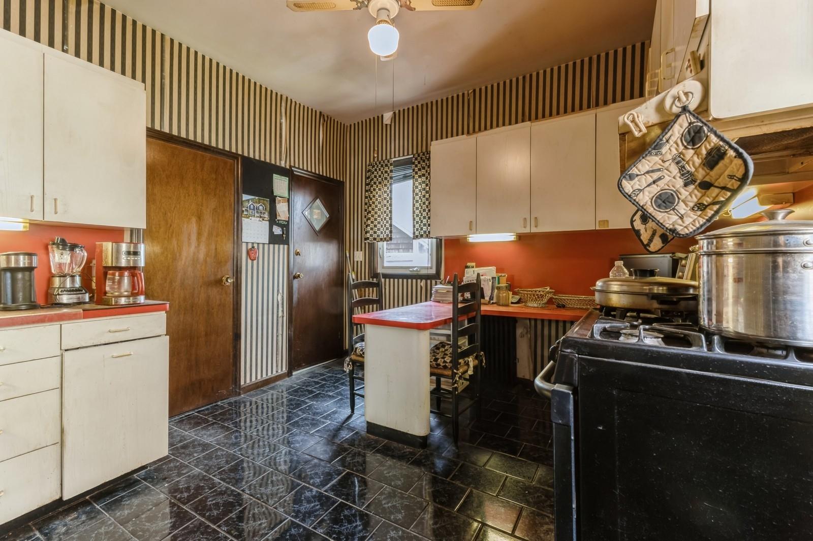 84-52 123 Street, Kew Gardens, New York image 6
