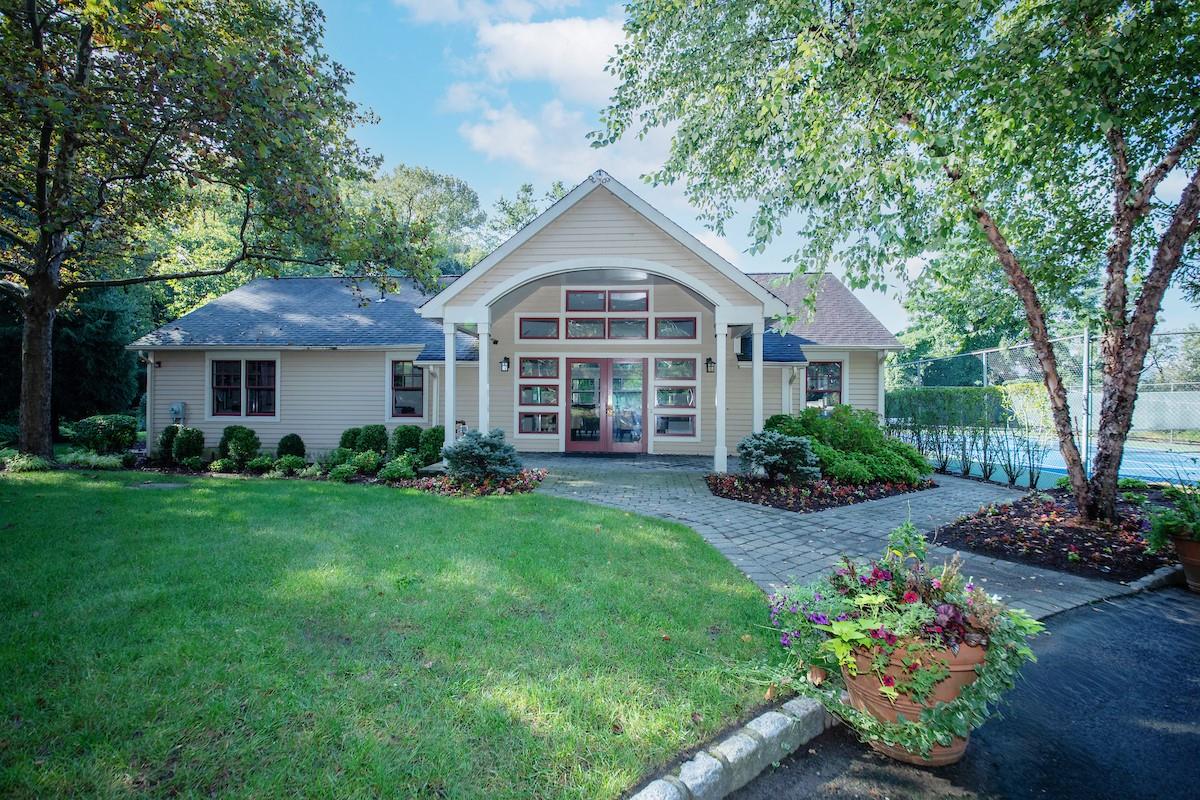 54 Landing Drive, Dobbs Ferry, New York image 28