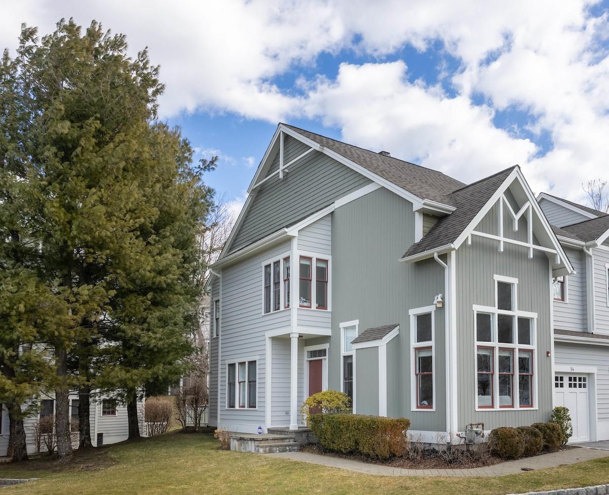 54 Landing Drive, Dobbs Ferry, New York image 2