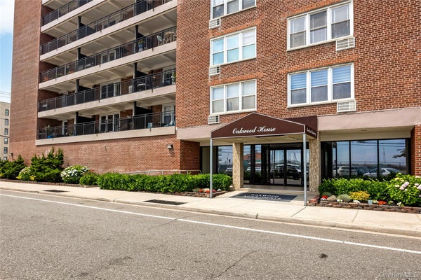 1 E BROADWAY APT 4R, LONG BEACH, NY 11561 - Image 2fc90d28bb2428792eebc7cb0433ff77/2082838839