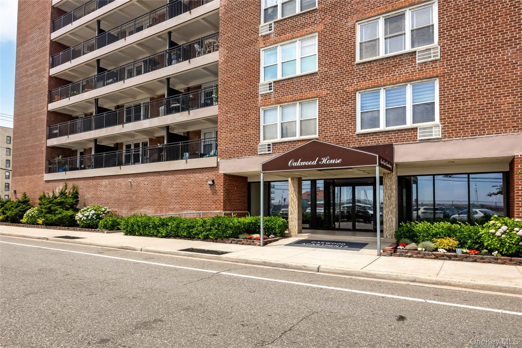 Photo of 1 E Broadway #4R, Long Beach, NY 11561 (MLS # 1064523)