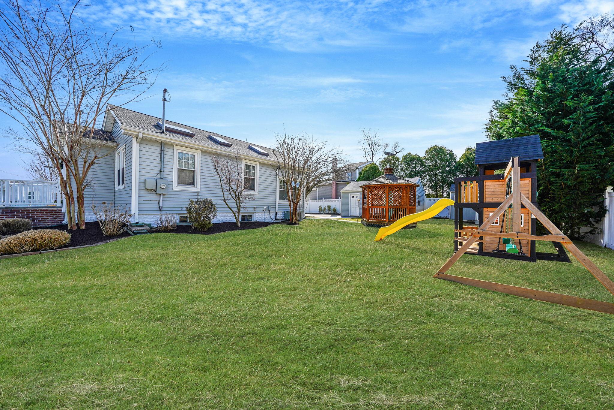 30 Hope Street, West Babylon, New York image 27