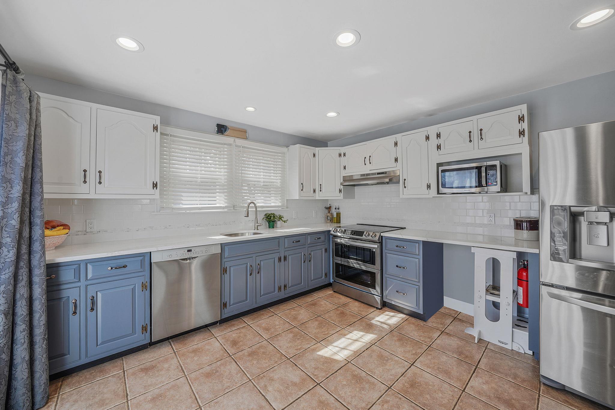 30 Hope Street, West Babylon, New York image 10