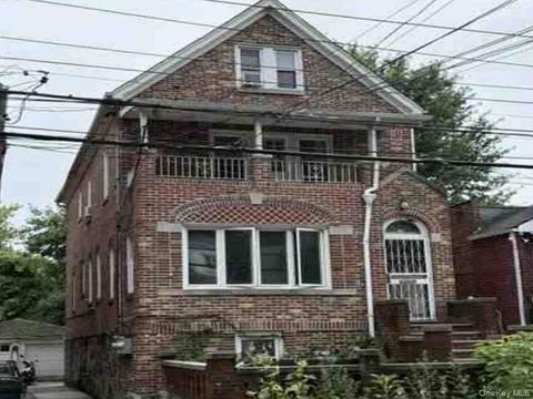 Photo of 3610 Irwin Avenue, Bronx, NY 10463 (MLS # 1029477)