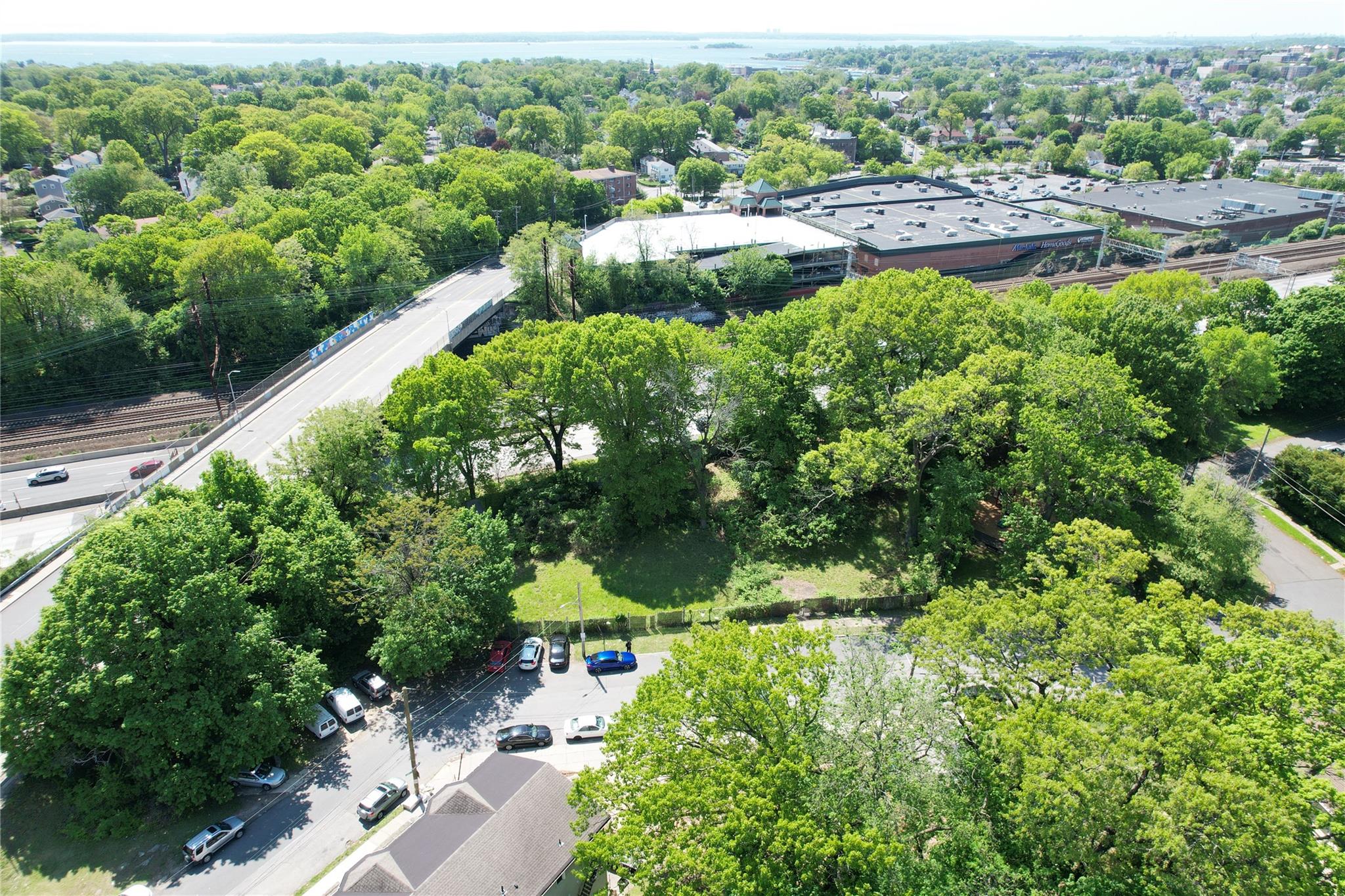 1 Lemke Place, New Rochelle, New York image 10