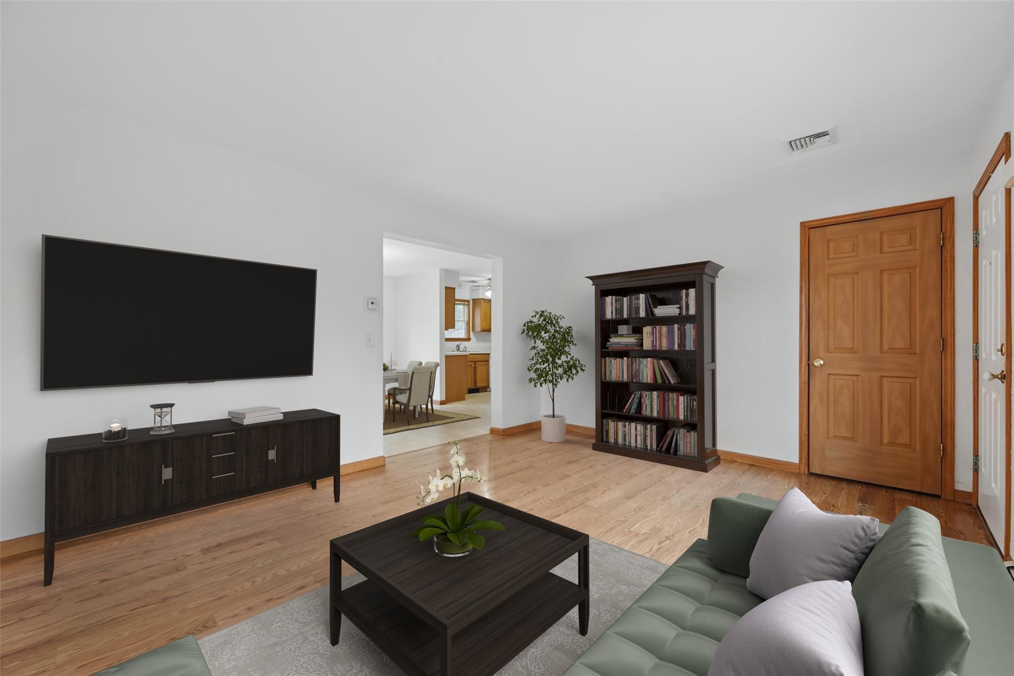 12 Dolaway Lane, Middletown, New York image 2