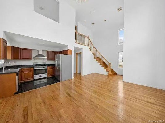 245TH PL, LITTLE NECK, NY 11362 - Image 2fe1a38e3fa4c8eafcf34d2be354fa21/3219689684
