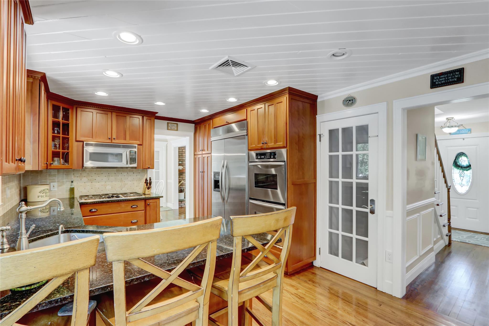 24 Highland Down, Shoreham, New York image 14