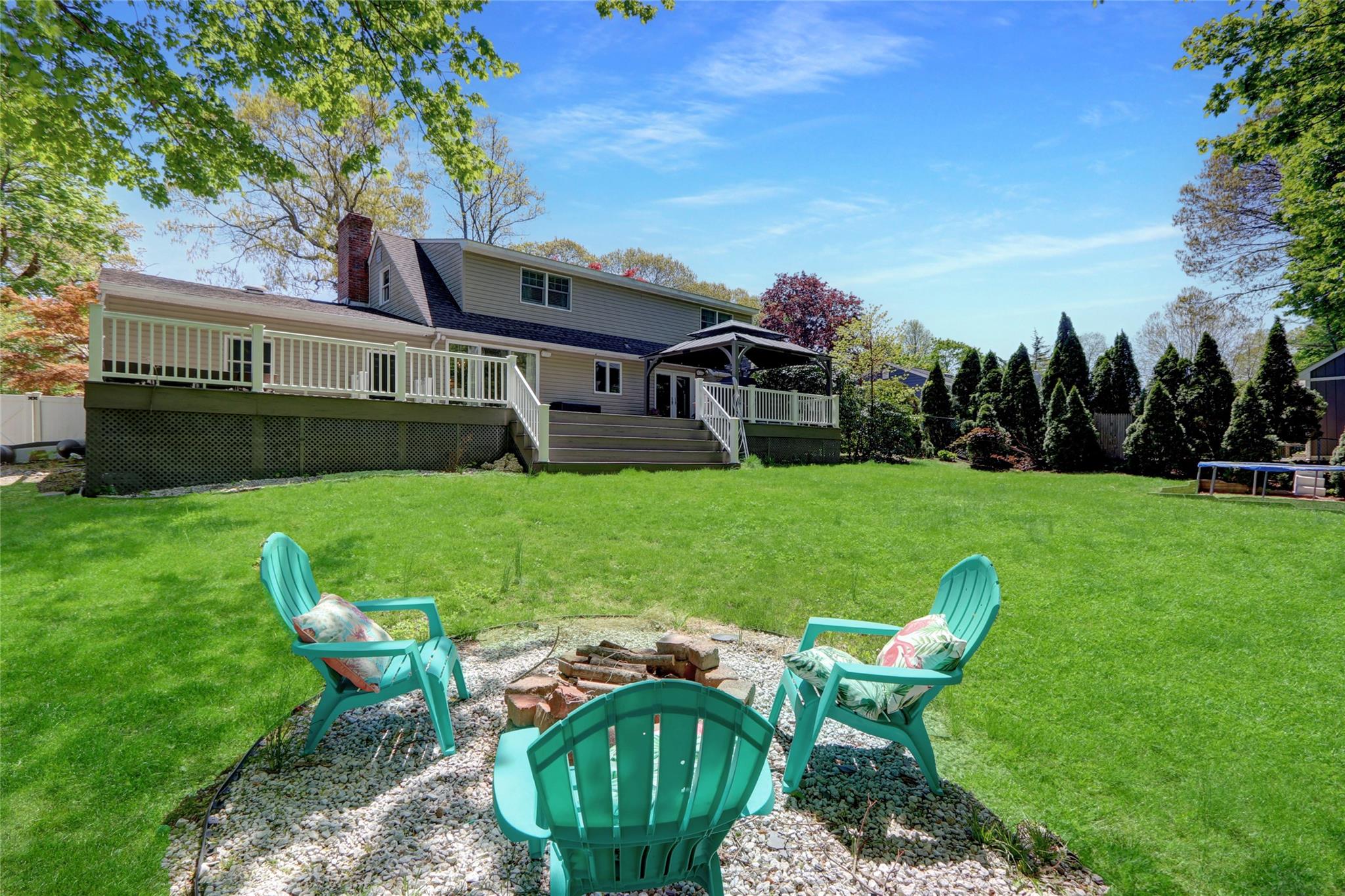 24 Highland Down, Shoreham, New York image 4