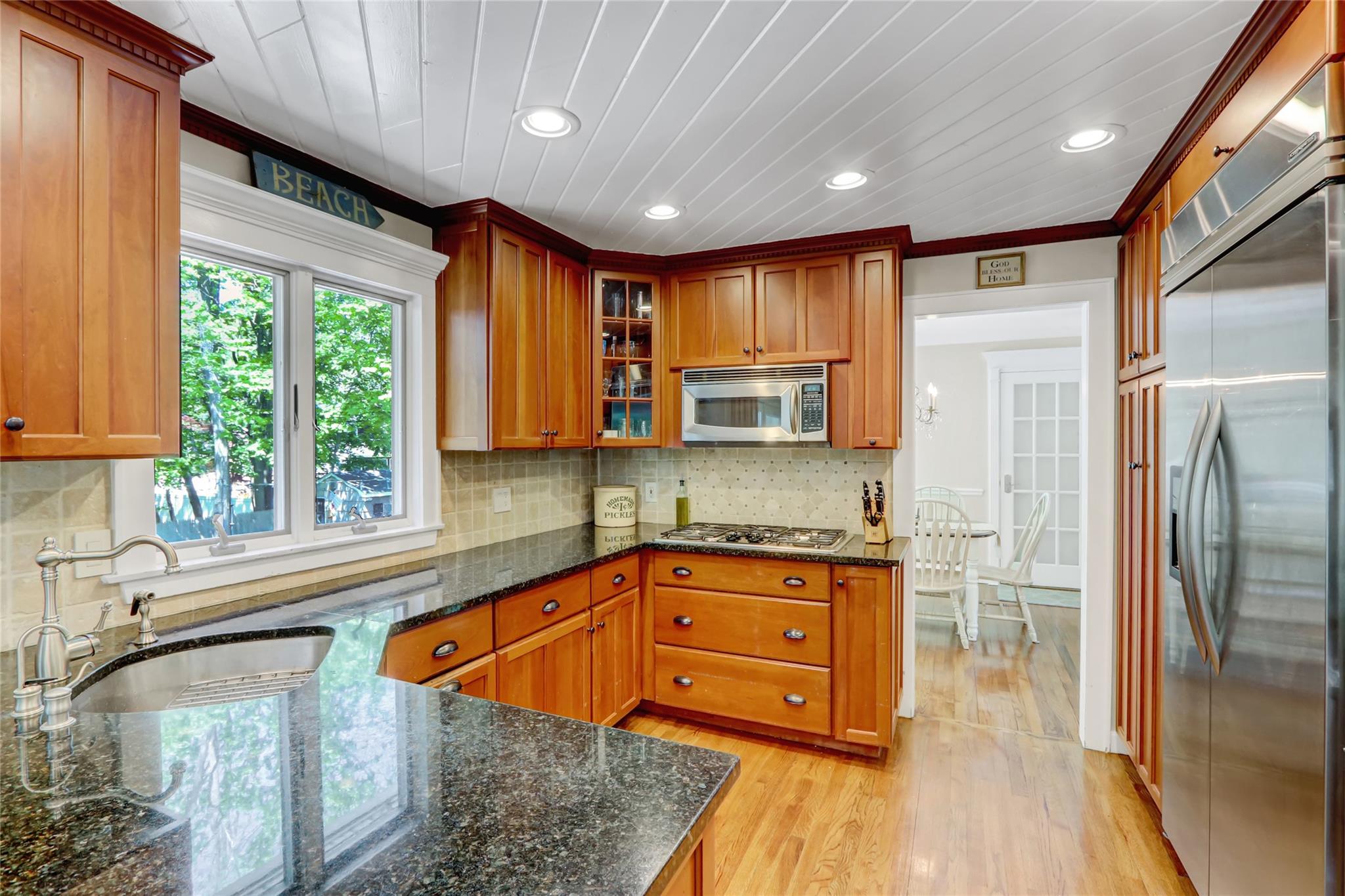 24 Highland Down, Shoreham, New York image 16