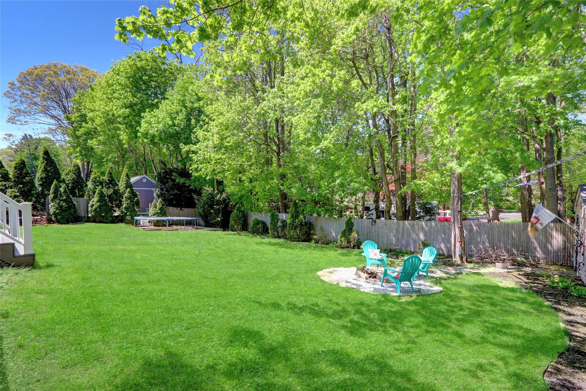 24 Highland Down, Shoreham, New York image 3