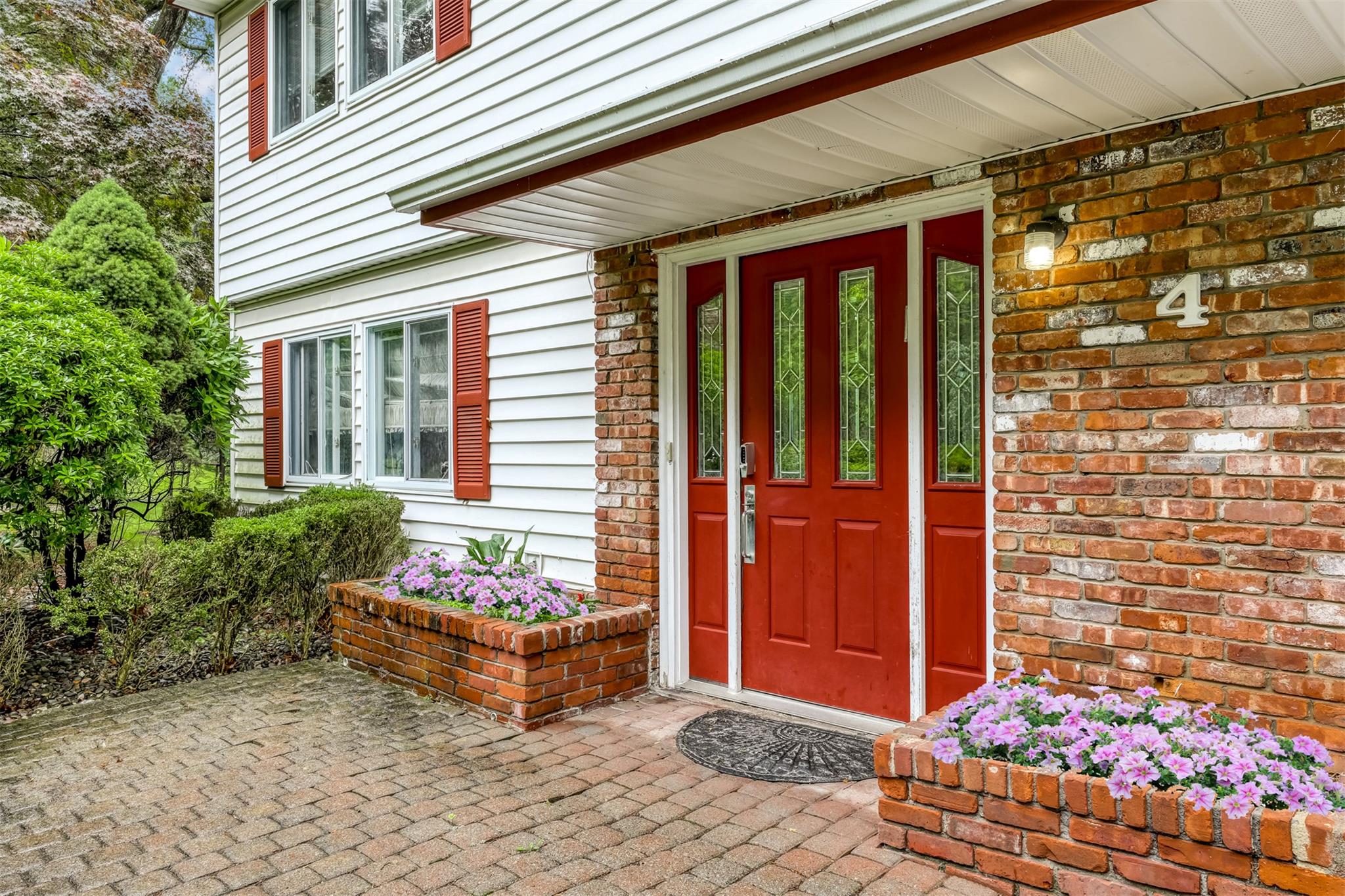 4 Wendover Lane