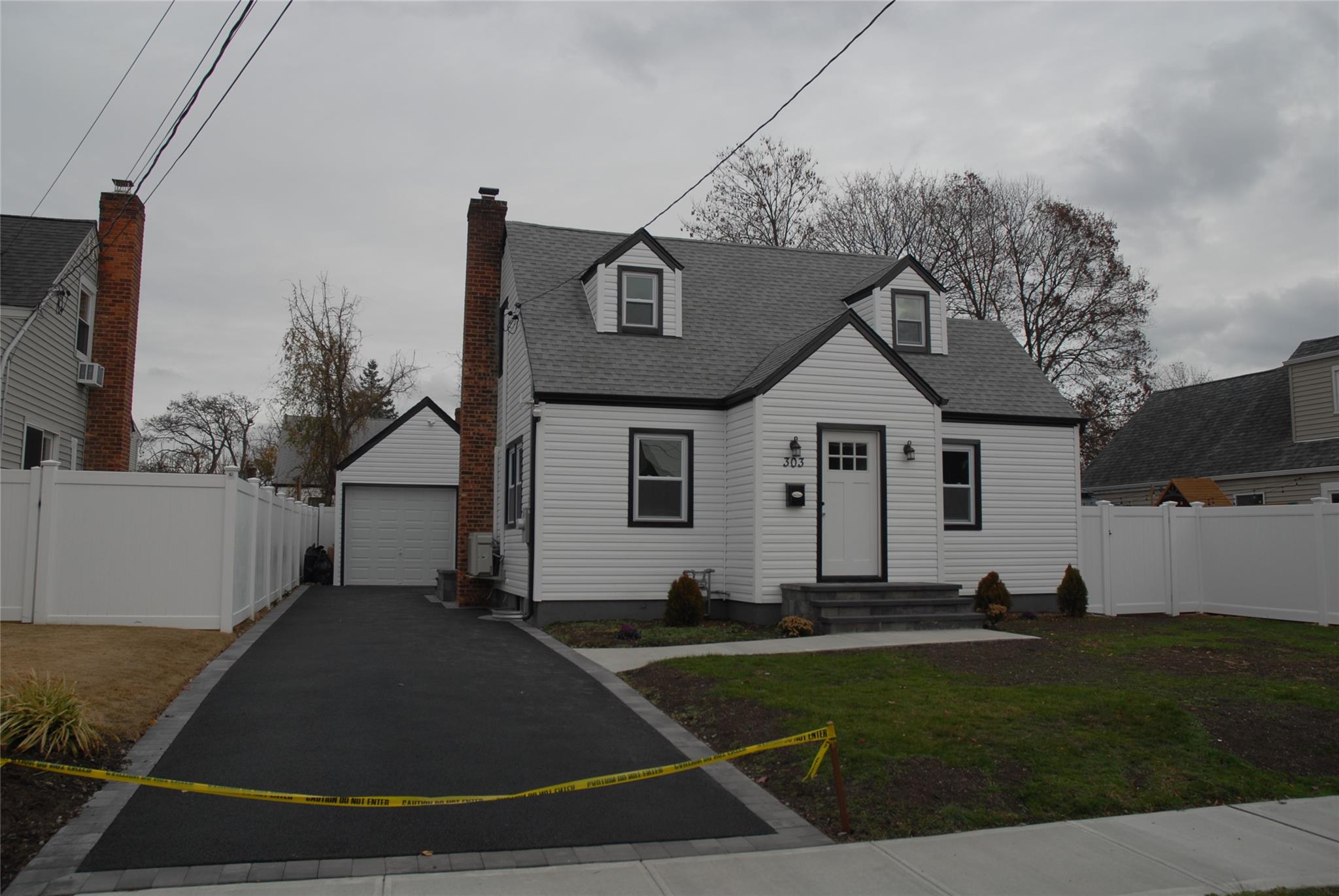 303 Clifford Street St, Bellmore, New York image 1