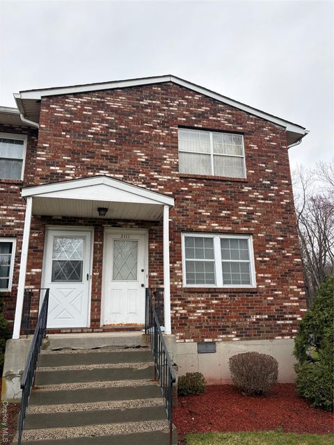 Condo For Sale - 276 Temple Hill Road #2112<br/> New Windsor, NY 12553