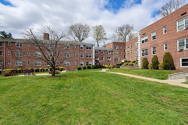18 Edwards St #2B, Roslyn Heights, New York image 26