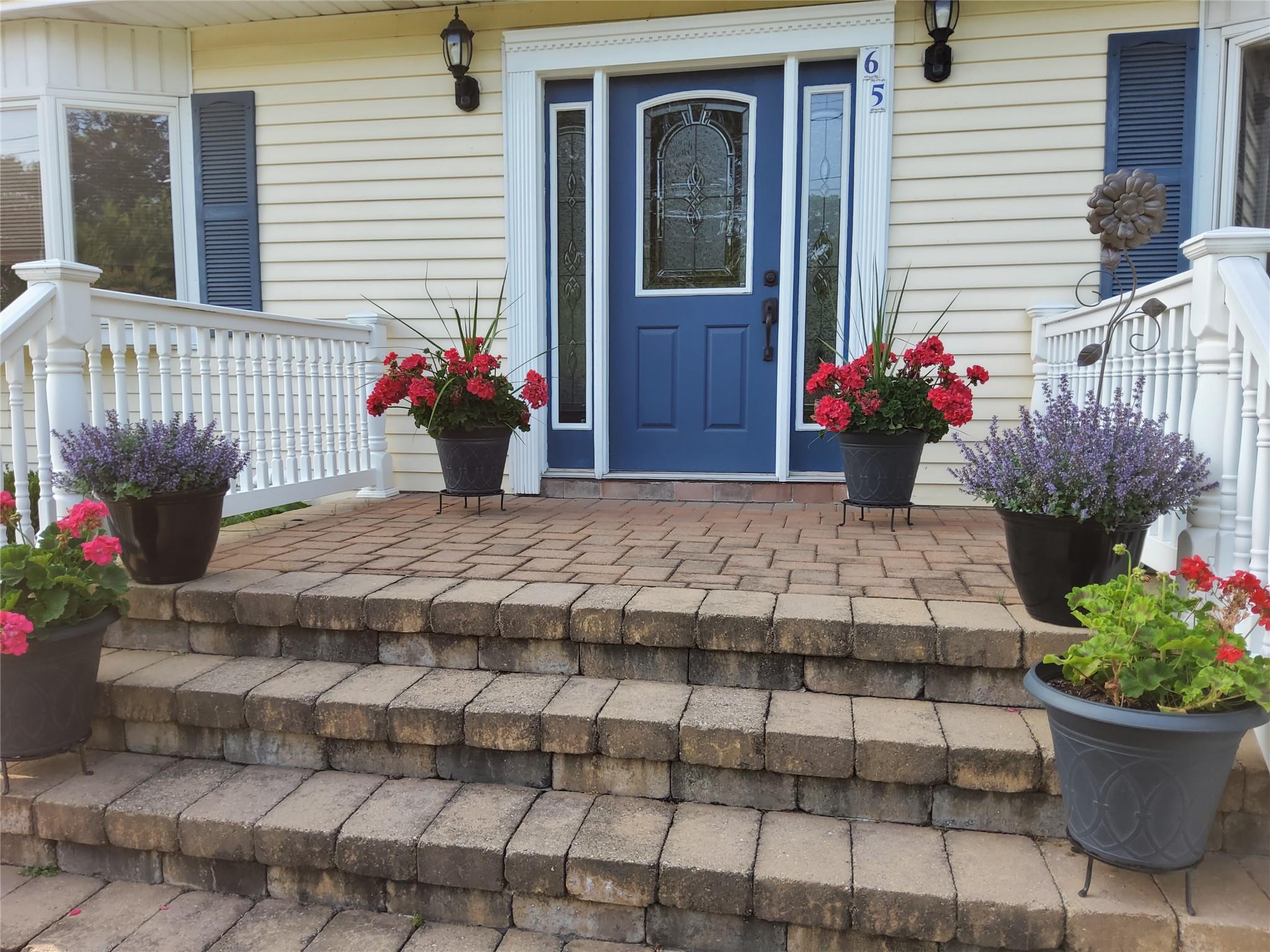 65 N Country Road, Shoreham, New York image 2