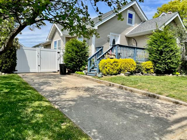 36 Harrington Avenue, Lindenhurst, New York image 1