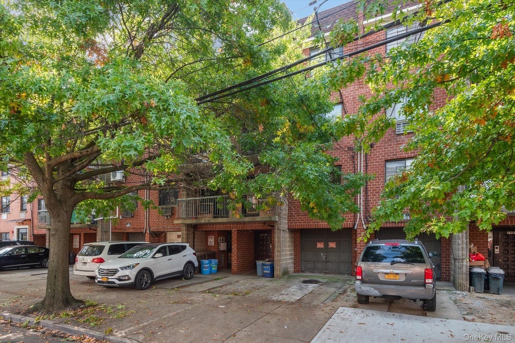 Photo of 140-14 33rd Avenue #101, Flushing, NY 11354 (MLS # 1053345)
