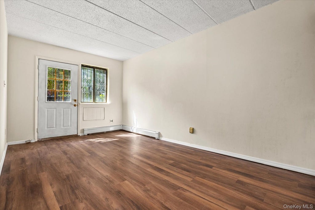 Photo of 140-14 33rd Avenue #101, Flushing, NY 11354 (MLS # 1053345)