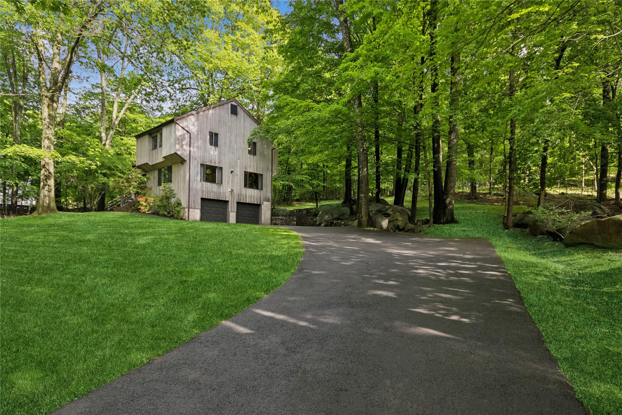 61 Nicole Way, Mahopac, New York image 3