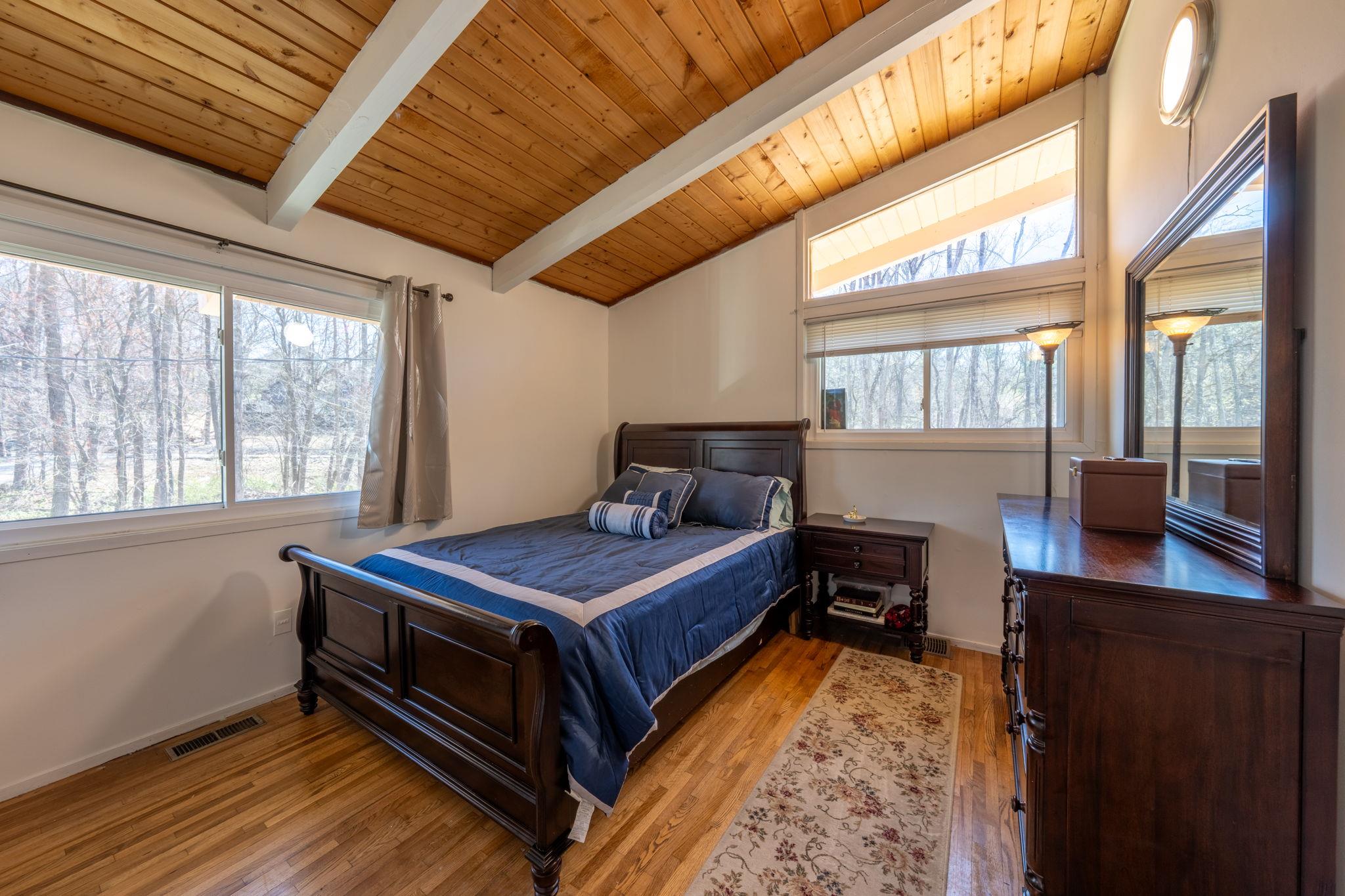 810 Haverstraw Road, Airmont, New York image 17