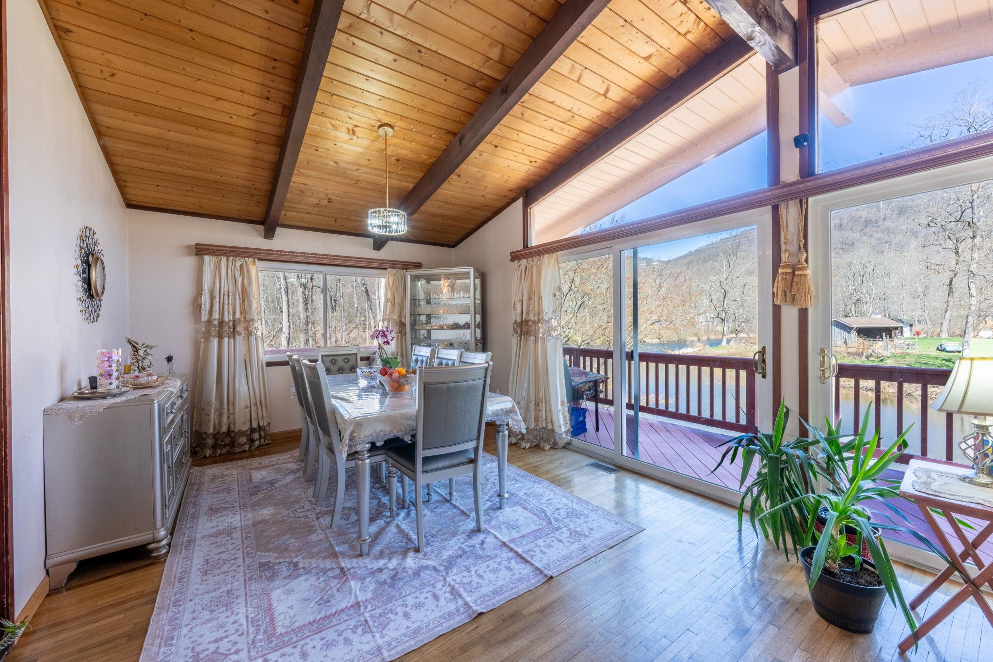 810 Haverstraw Road, Airmont, New York image 7