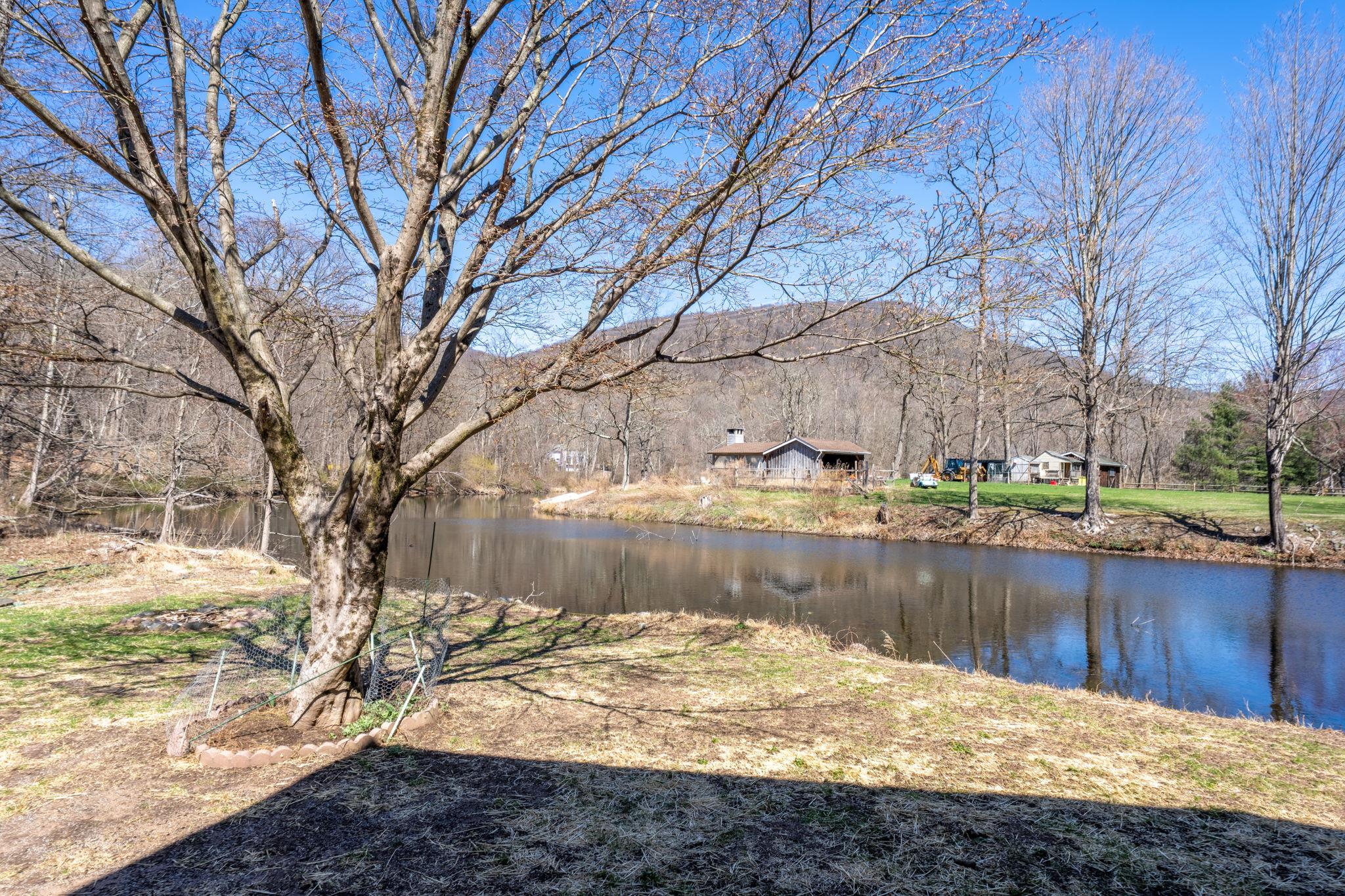 810 Haverstraw Road, Airmont, New York image 37