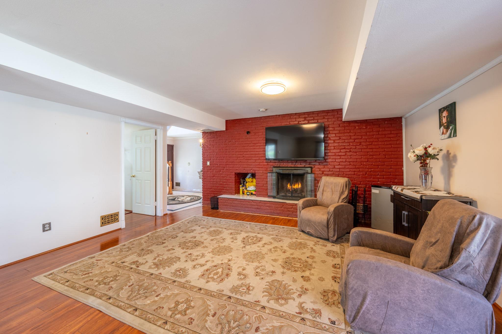 810 Haverstraw Road, Airmont, New York image 28