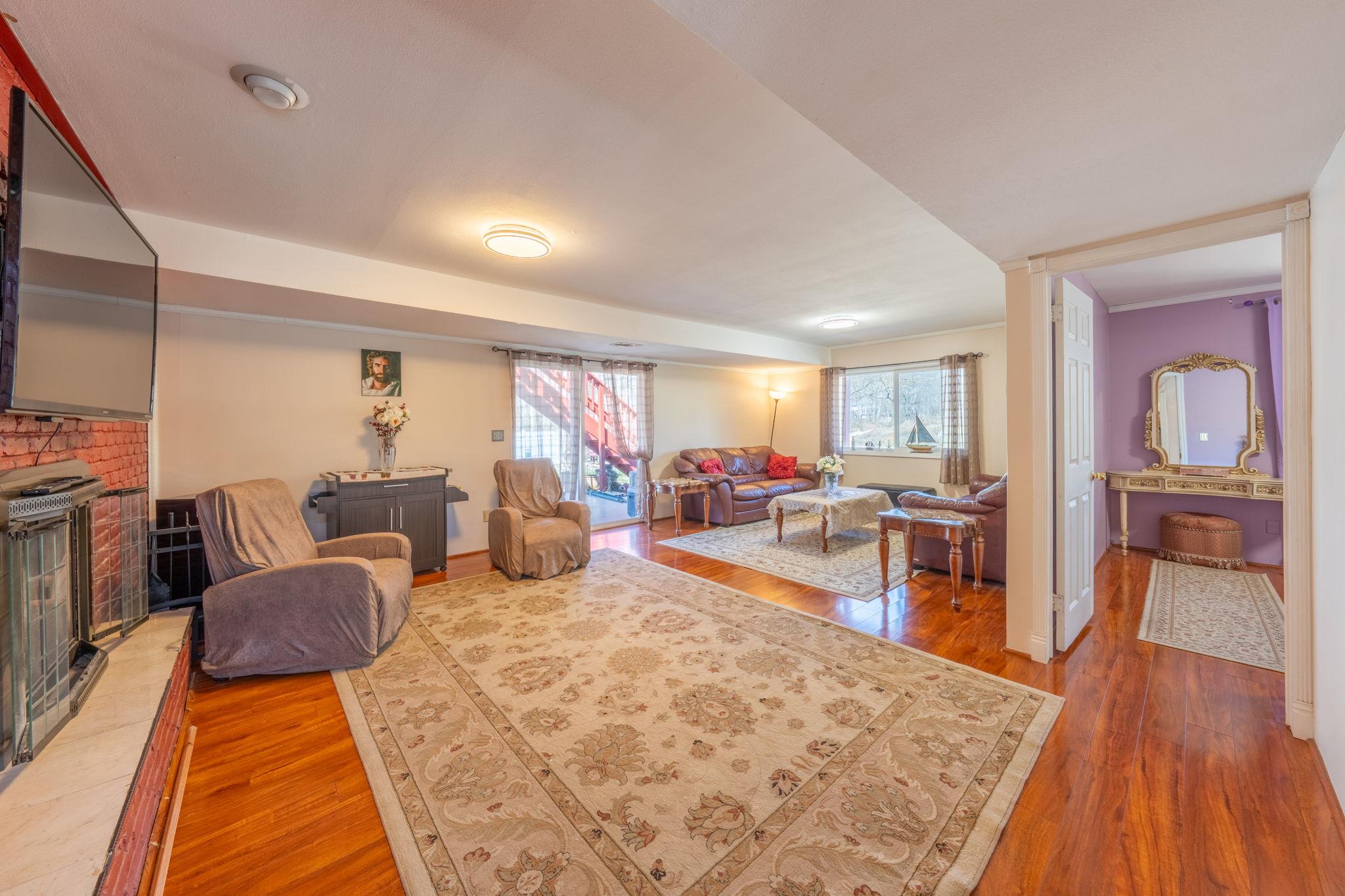 810 Haverstraw Road, Airmont, New York image 27