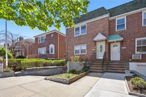 43-28 196 Street Flushing NY 11358