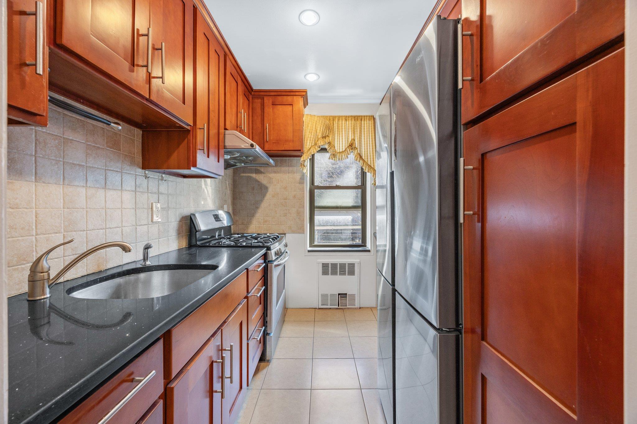 33-44 Junction Boulevard Blvd #2V, Jackson Heights, New York image 9