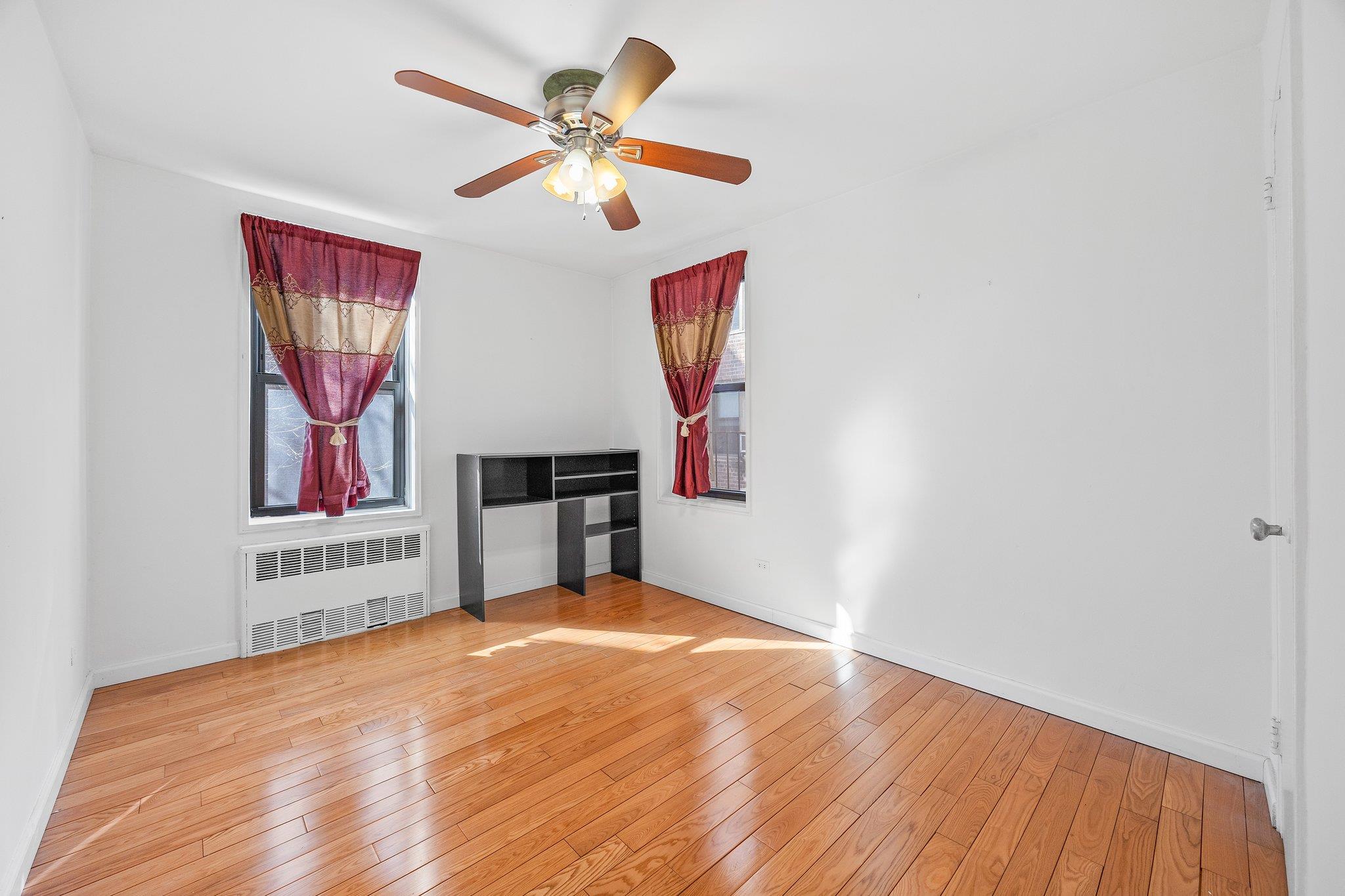 33-44 Junction Boulevard Blvd #2V, Jackson Heights, New York image 15