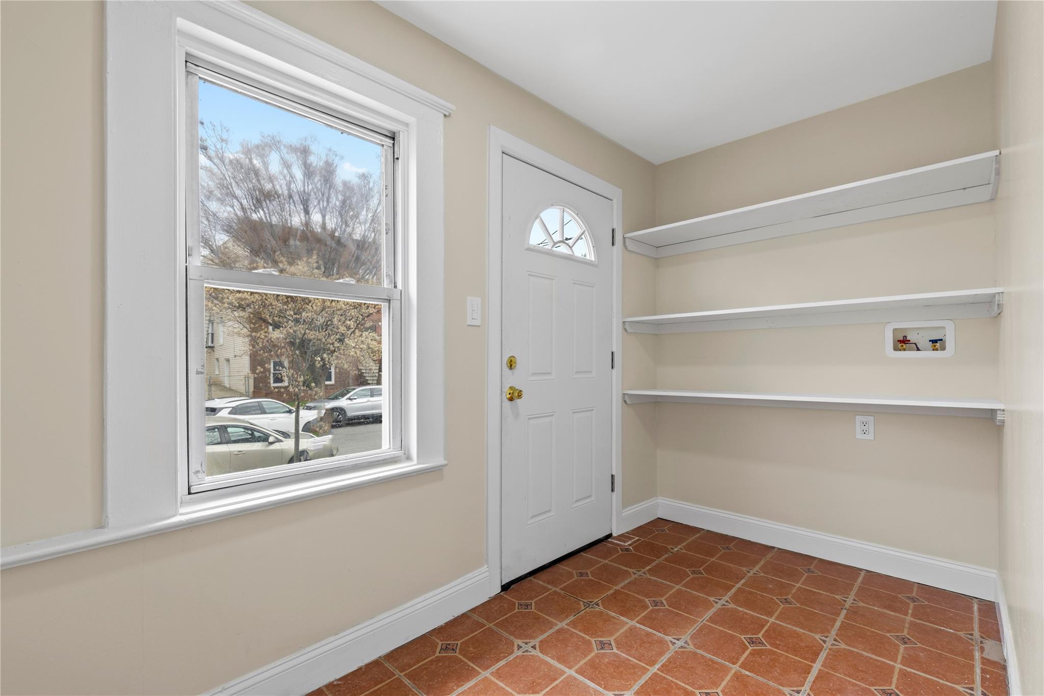 425 Quincy Avenue, Bronx, New York image 4