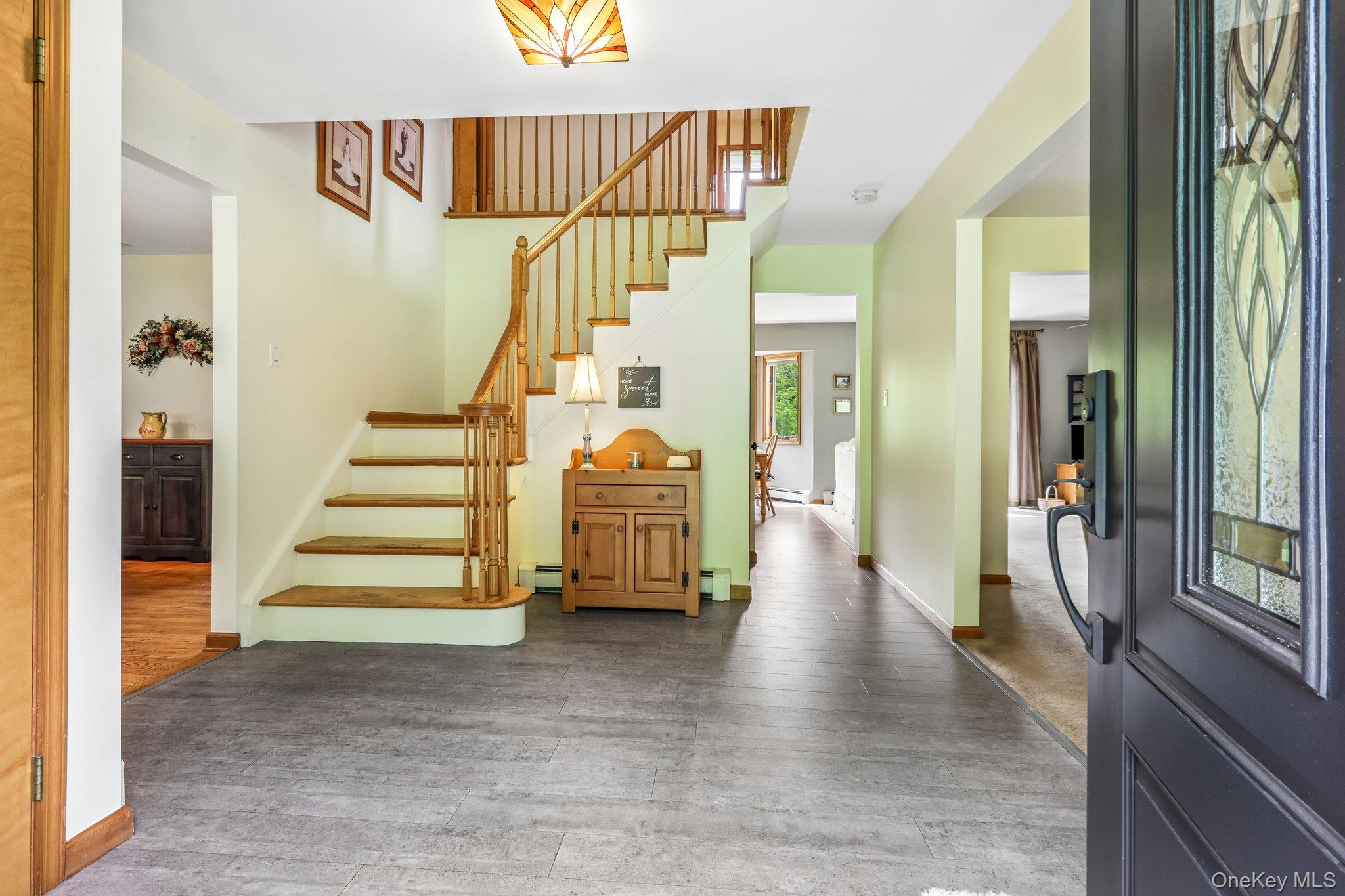109 Woodbury Road